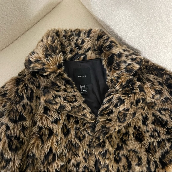 Cheetah print faux fur coat - Picture 2 of 2